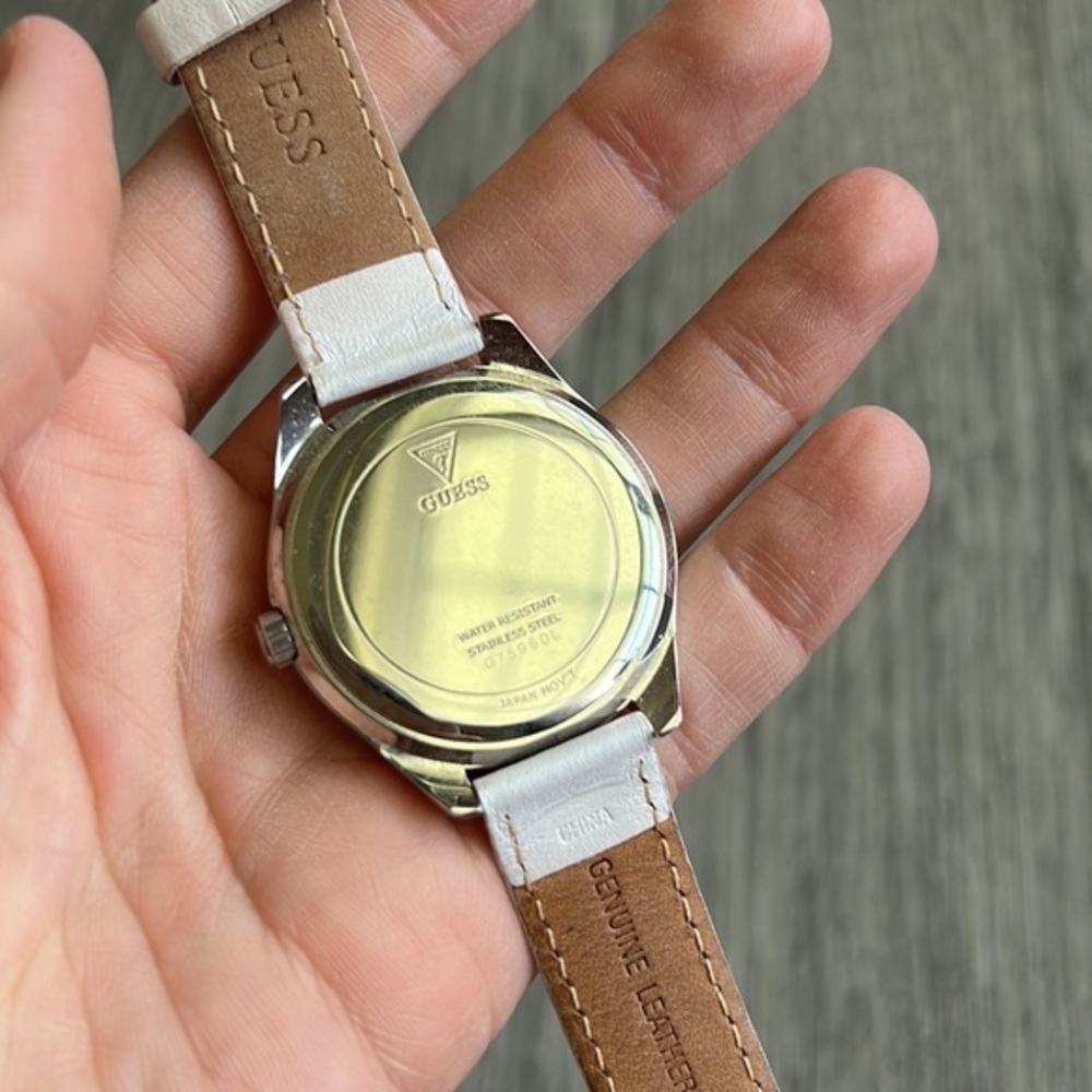 Guess White Stainless‎ Steel Watch - Picture 3 of 4